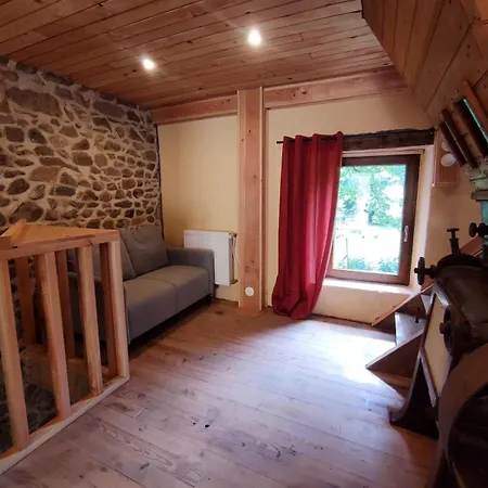 Prázdninový dům Le Moulin De La Hire Miremont (Puy-de-Dome)